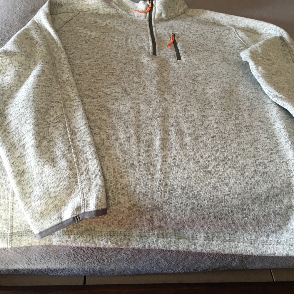 Mens top